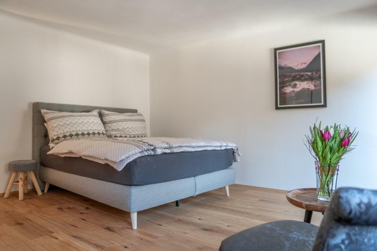 Traditionell-Modernes Haus In Hoetting Innsbruck Eksteriør billede