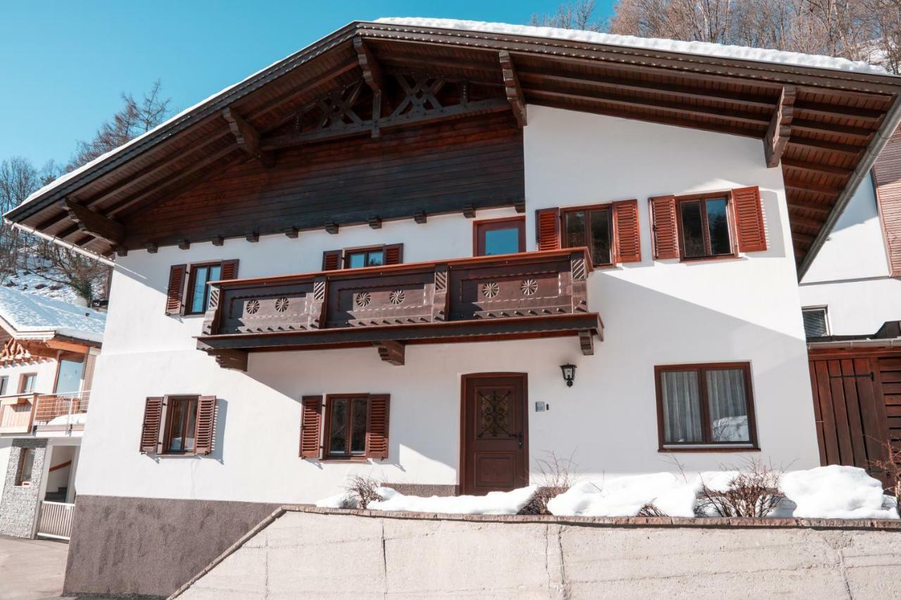 Traditionell-Modernes Haus In Hoetting Innsbruck Eksteriør billede